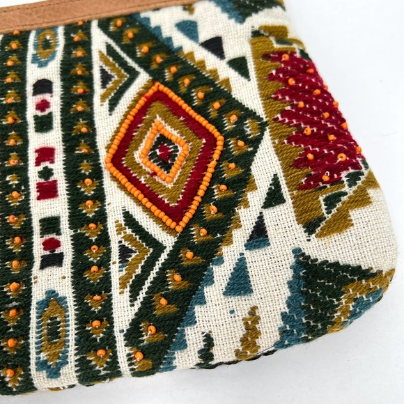 Beaded Woven Tapestry Wristlet Clutch Leather Trim Woven Small Zipper Pouch Boho - Picture 3 of 7